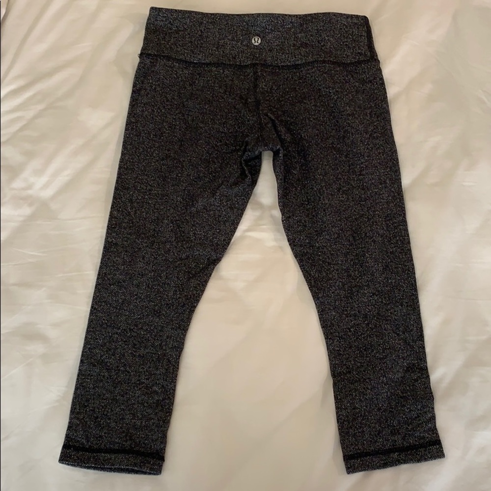 Lululemon cropped leggings
